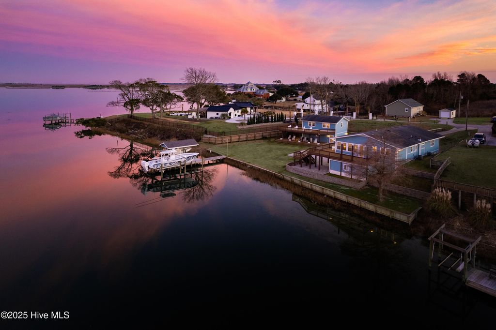 Photo of 225 Great Neck Hill Road, Hubert, NC 28539 (MLS # 100557510)