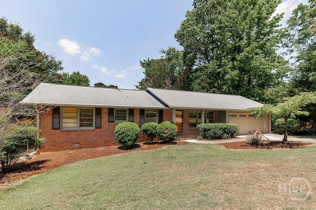 Photo of 1141 Tuxedo Lane, Watkinsville, GA 30677 (MLS # CL354903)