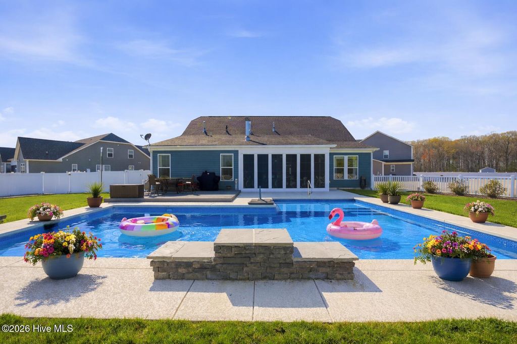 Photo of 136 Gables Place, Moyock, NC 27958 (MLS # 100561576)