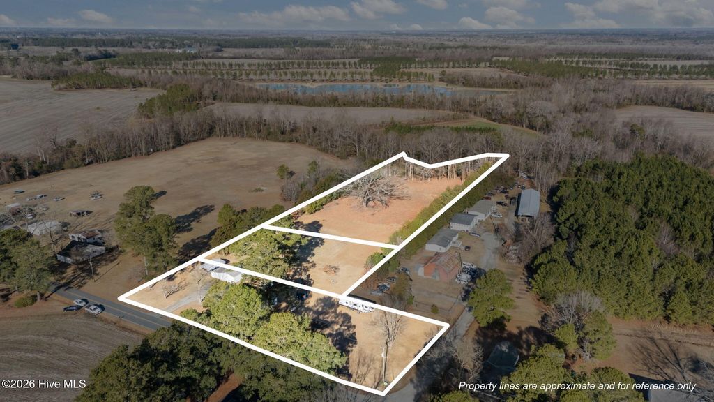 Photo of 5947 Elks Road, Grimesland, NC 27837 (MLS # 100552977)