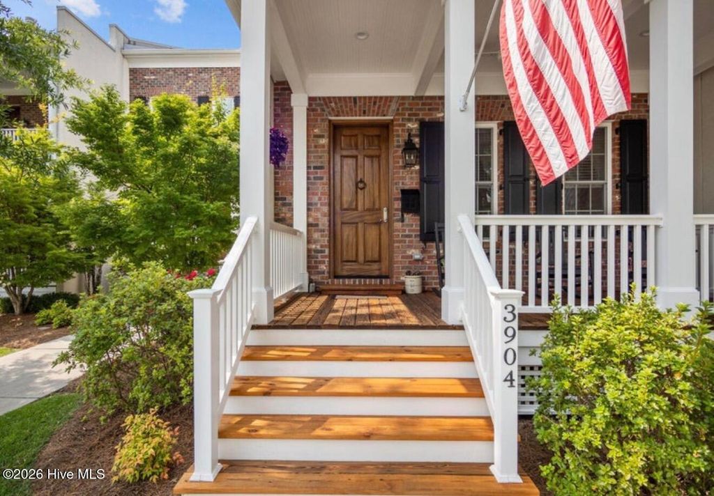 Photo of 3904 Harkers Way, New Bern, NC 28562 (MLS # 100568299)