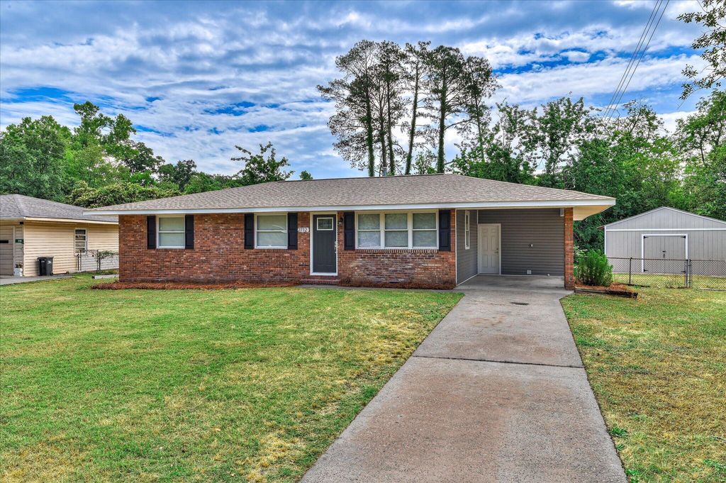 Photo of 2712 Pine Valley Rd, Augusta, GA 30904 (MLS # 555386)