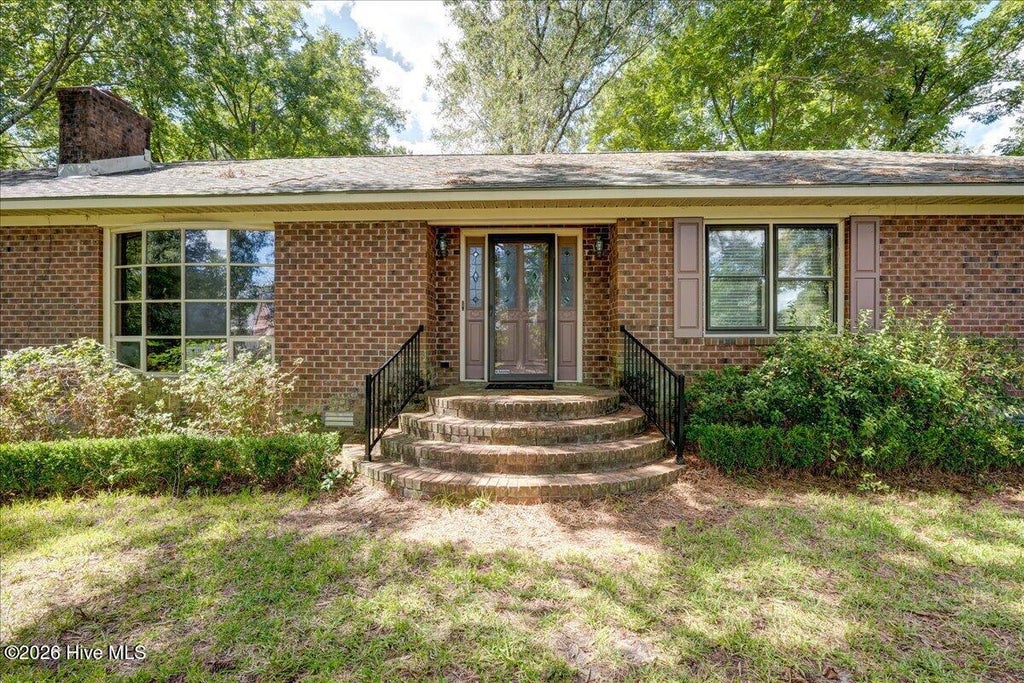 Photo of 1005 Oakdale Avenue, New Bern, NC 28562 (MLS # 100604231)