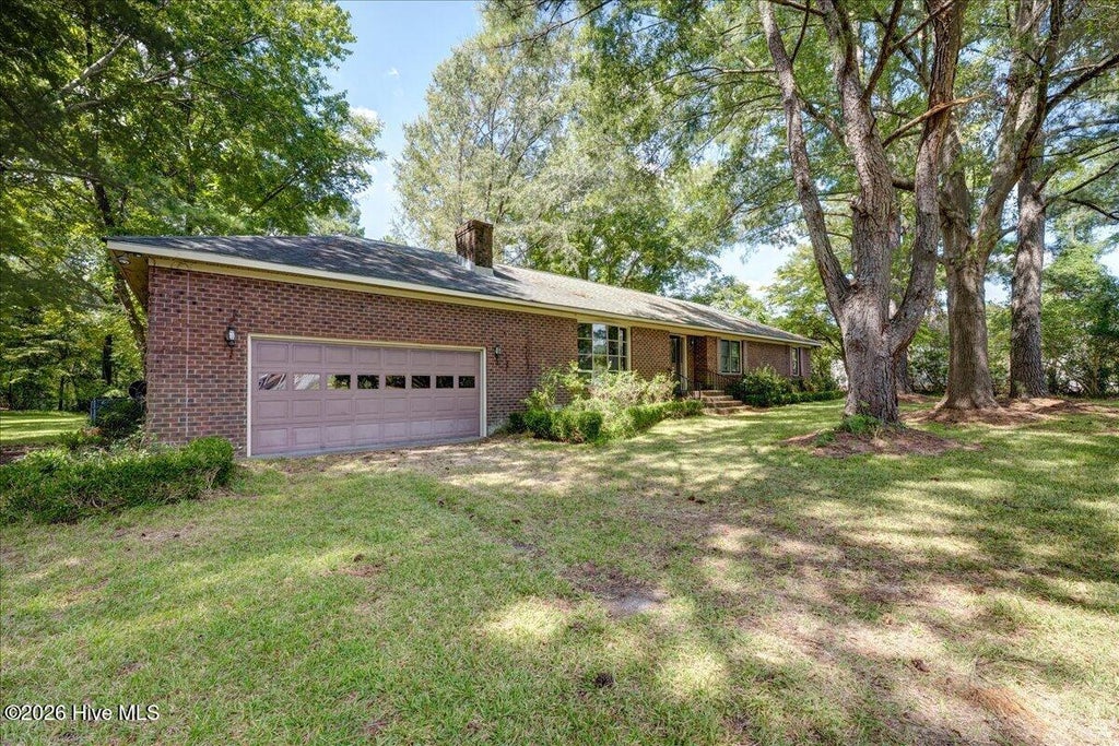 Photo of 1005 Oakdale Avenue, New Bern, NC 28562 (MLS # 100604231)