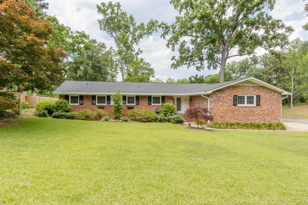 Photo of 3101 Ramsgate Road, Augusta, GA 30909 (MLS # 555052)