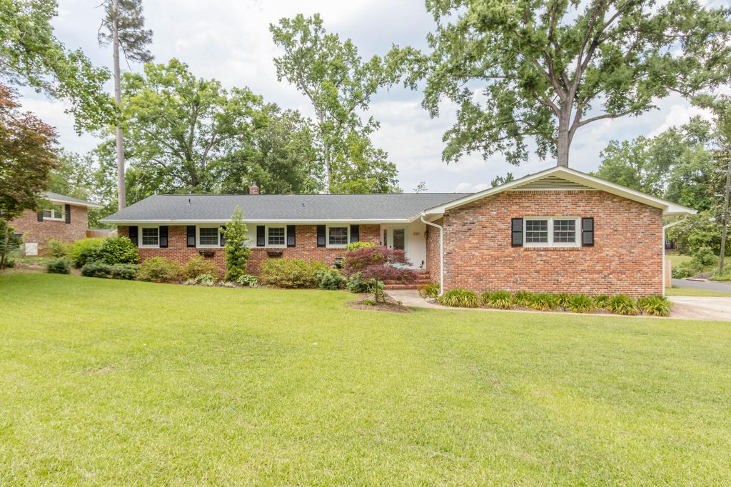 Photo of 3101 Ramsgate Road, Augusta, GA 30909 (MLS # 555052)
