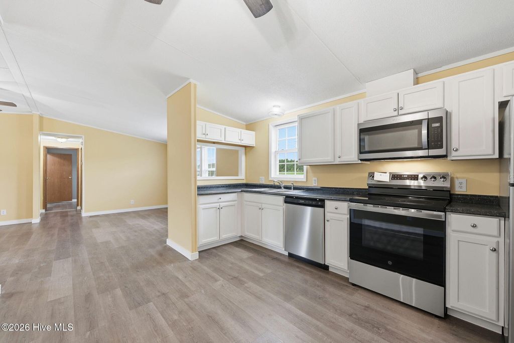 Photo of 405 Lynchfield Drive, New Bern, NC 28560 (MLS # 100582282)