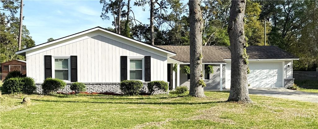 Photo of 12610 Golf Club Drive, Savannah, GA 31419 (MLS # SA352121)