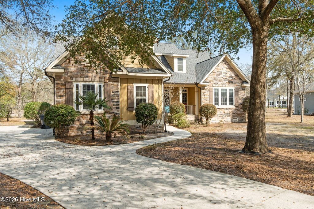 Photo of 2066 Oyster Harbour Parkway SW, Supply, NC 28462 (MLS # 100560894)