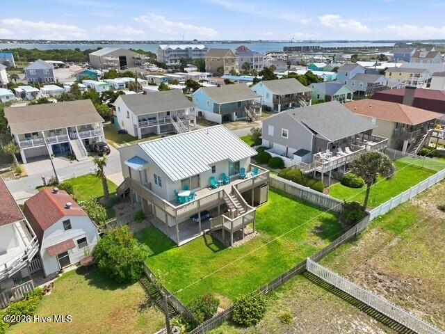 102 W Dobbs Street