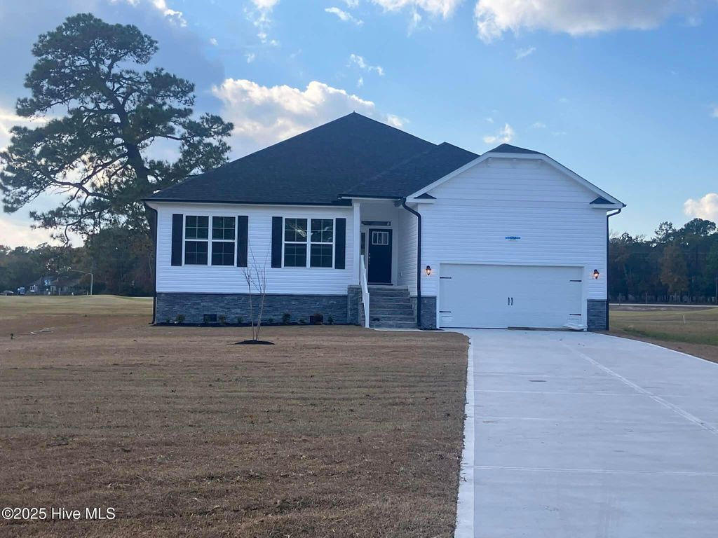 Photo of 1132 Coral Reef Drive, New Bern, NC 28560 (MLS # 100486683)