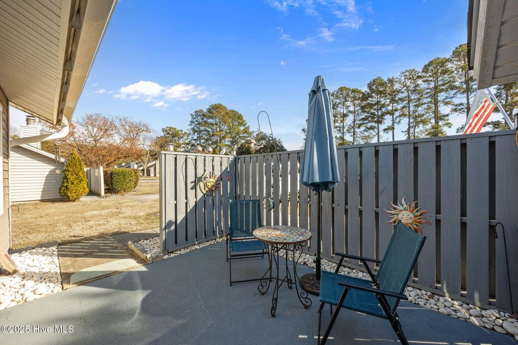 Photo of 9 Mulberry Lane, New Bern, NC 28562 (MLS # 100545725)