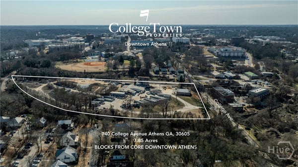 940 COLLEGE AVE, ATHENS, GA 30601 - Image 7f8e901fcea4534df0b96d37d37fc930/2863058347
