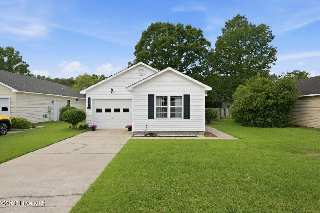 Photo of 124 Buckskin Drive, New Bern, NC 28562 (MLS # 100595682)