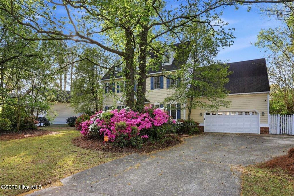 Photo of 154 S Marion Drive, Goldsboro, NC 27534 (MLS # 100565309)