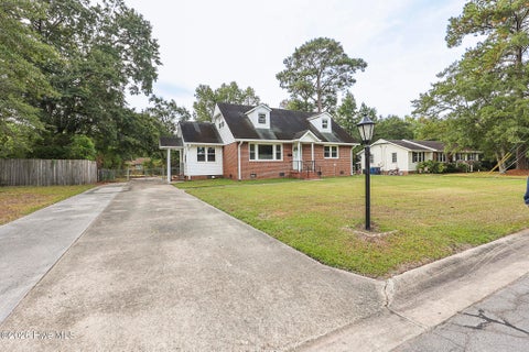 Tiny photo for 804 Gardenview Drive, Jacksonville, NC 28540 (MLS # 100610128)