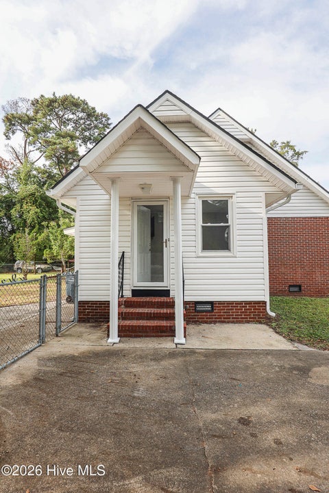 Tiny photo for 804 Gardenview Drive, Jacksonville, NC 28540 (MLS # 100610128)