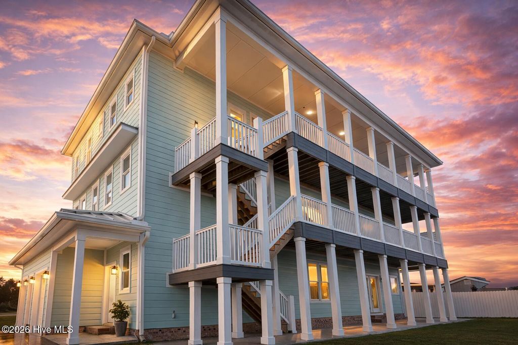 Photo of 104 E Seaview Drive, Emerald Isle, NC 28594 (MLS # 100563399)