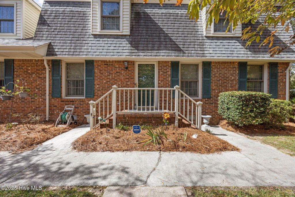 Photo of 705 River Road, Trent Woods, NC 28562 (MLS # 100535960)