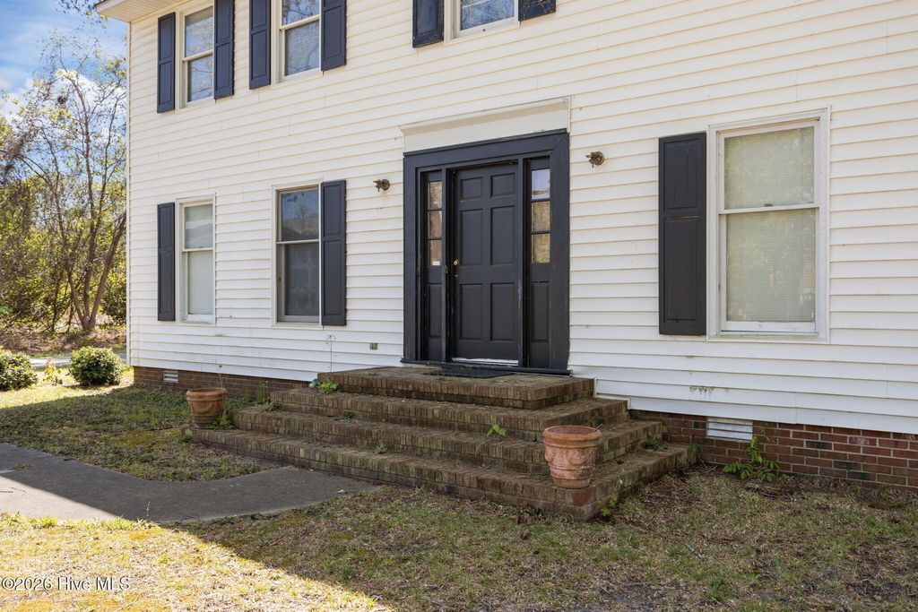 Photo of 1802 Marshburn Circle, Kinston, NC 28504 (MLS # 100566331)