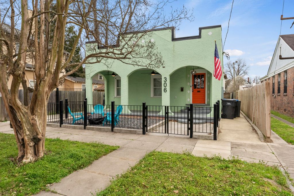 Photo of 306 Ellis Street, Augusta, GA 30901 (MLS # 554031)