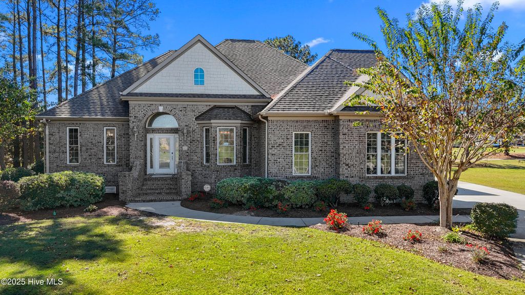 Photo of 433 Crow Creek Drive NW, Calabash, NC 28467 (MLS # 100537525)
