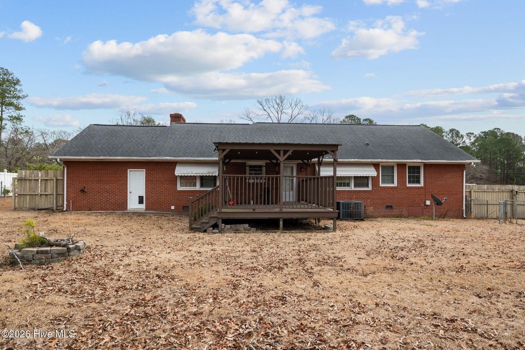 Photo of 6218 Brassie Drive, Grifton, NC 28530 (MLS # 100555650)