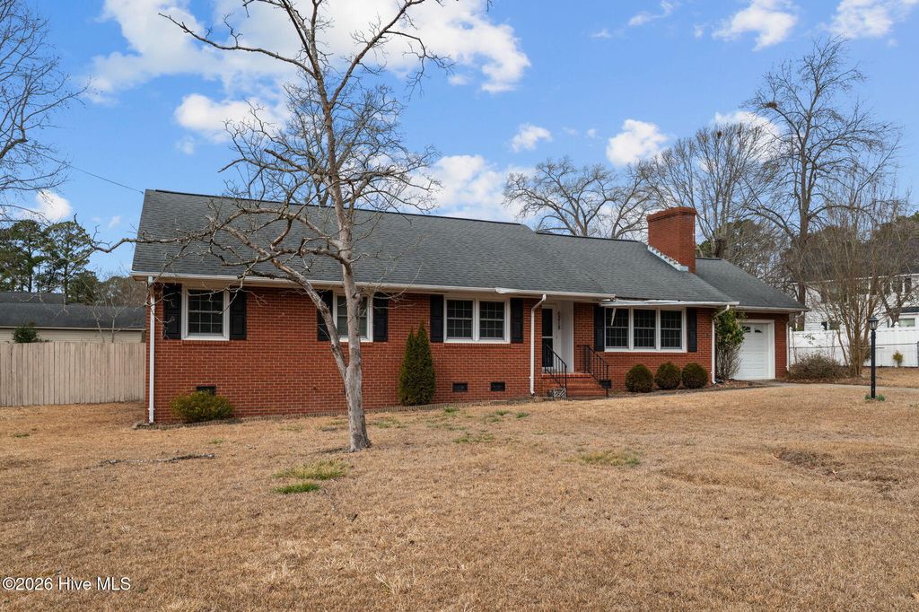 Photo of 6218 Brassie Drive, Grifton, NC 28530 (MLS # 100555650)