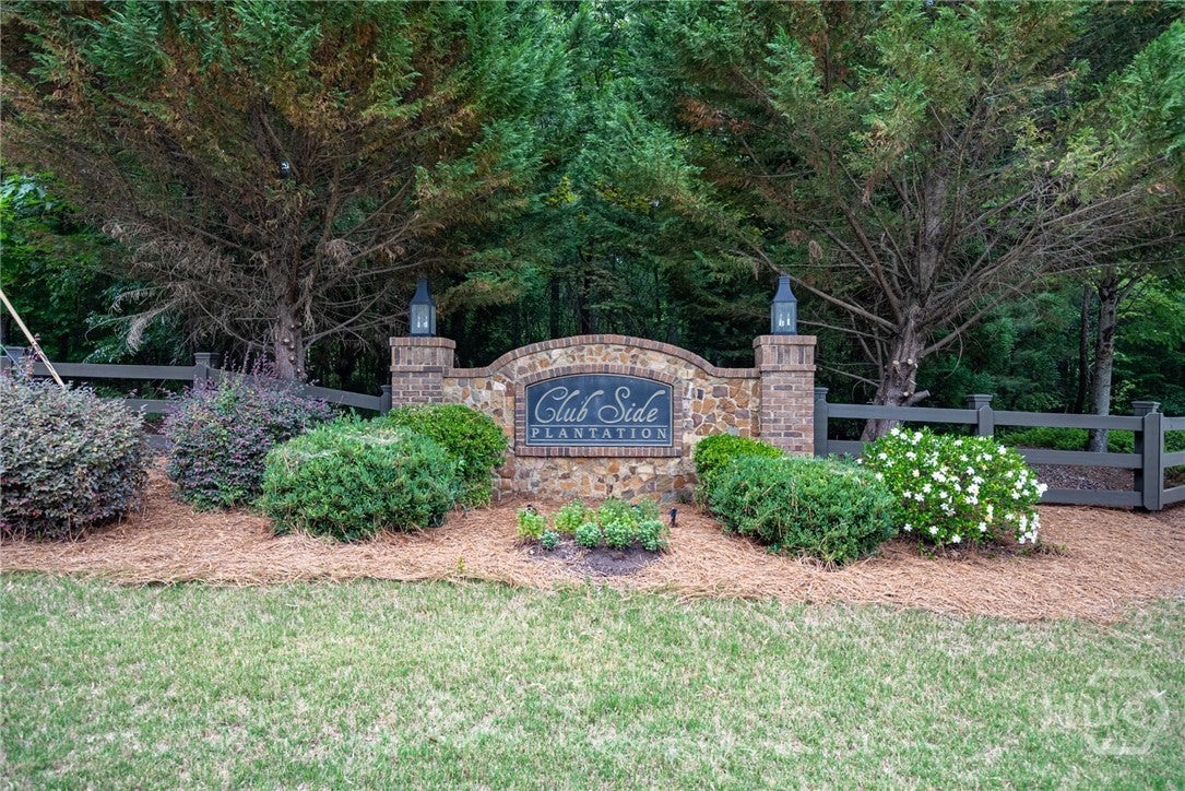 1774 Gentry Lane