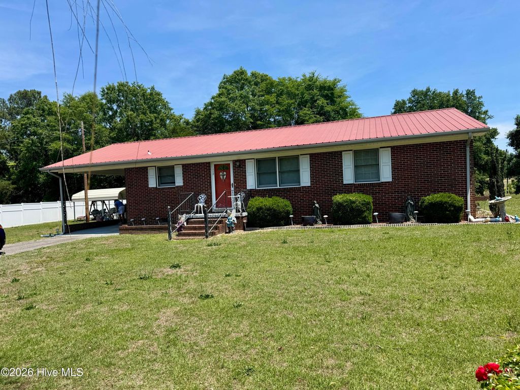 Photo of 112 Mcqueen Street, Rockingham, NC 28379 (MLS # 100574975)