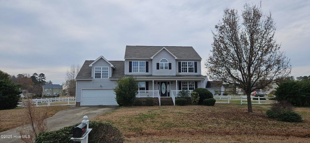 Photo of 105 Majesty Court, Elizabeth City, NC 27909 (MLS # 100546154)