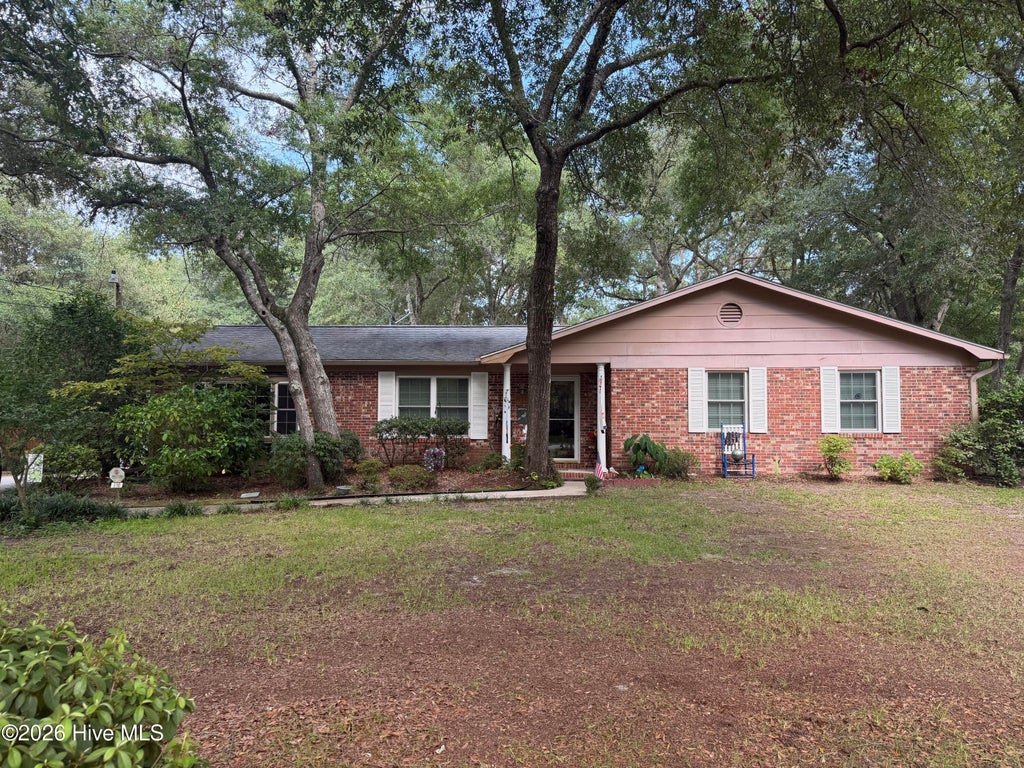 Photo of 810 E Cape Harbor Drive, Southport, NC 28461 (MLS # 100599527)
