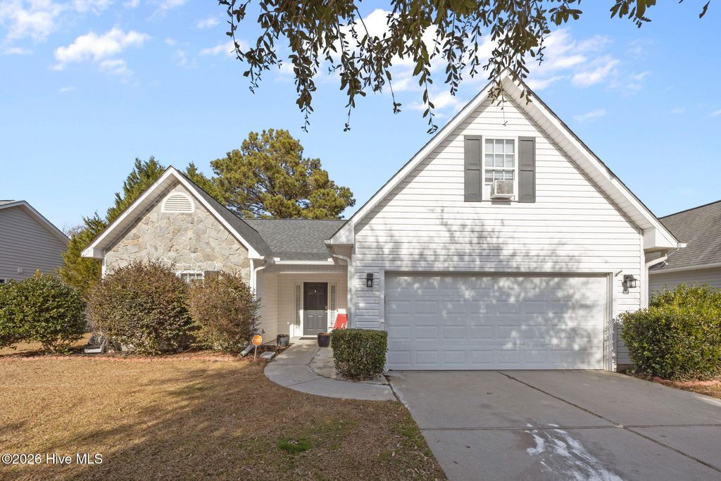 Photo of 222 Saratoga Lane, New Bern, NC 28562 (MLS # 100551020)