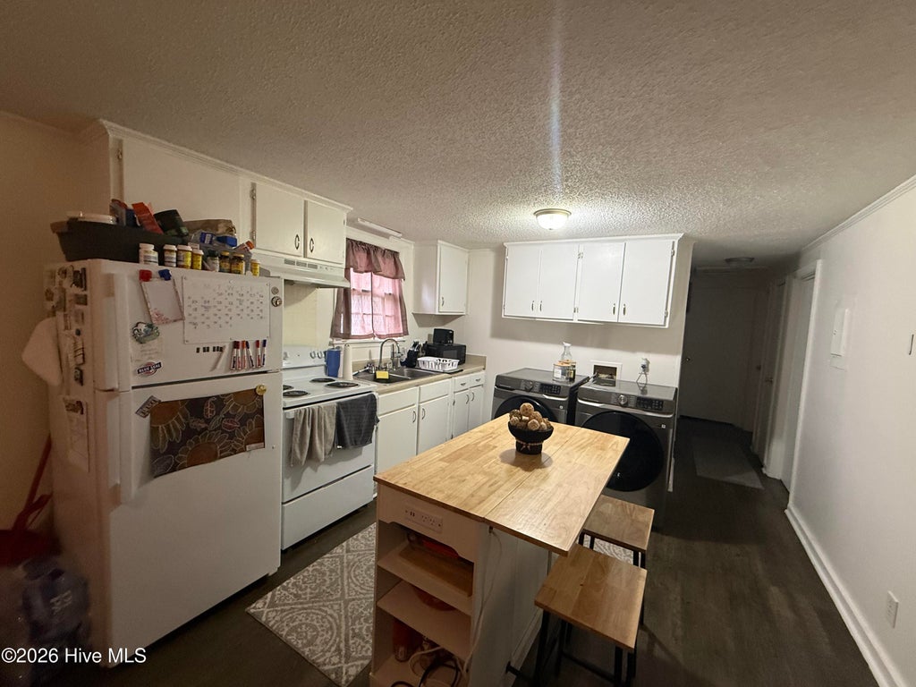 Photo of 203 W King Street, La Grange, NC 28551 (MLS # 100605962)