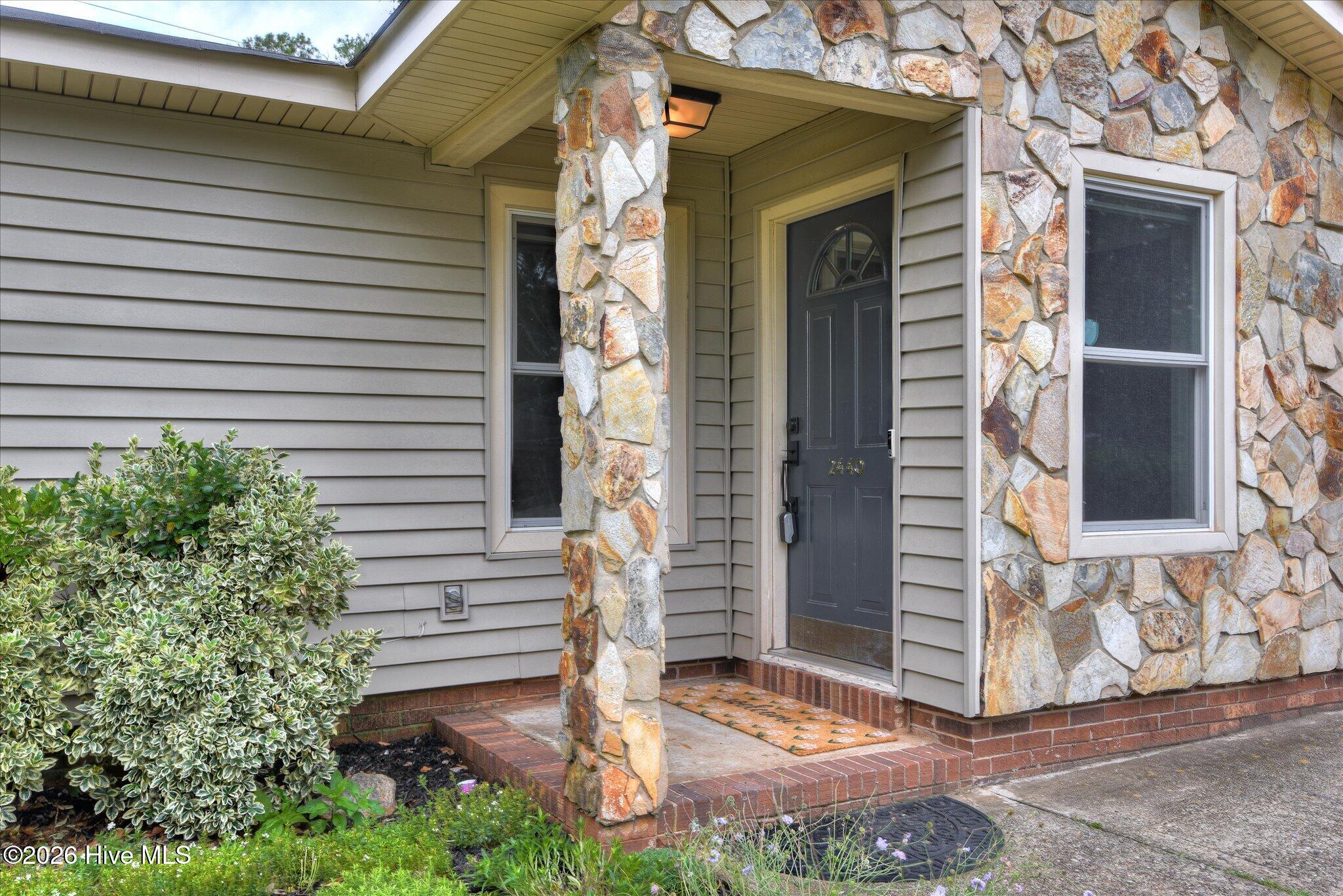2440 Castlewood Drive