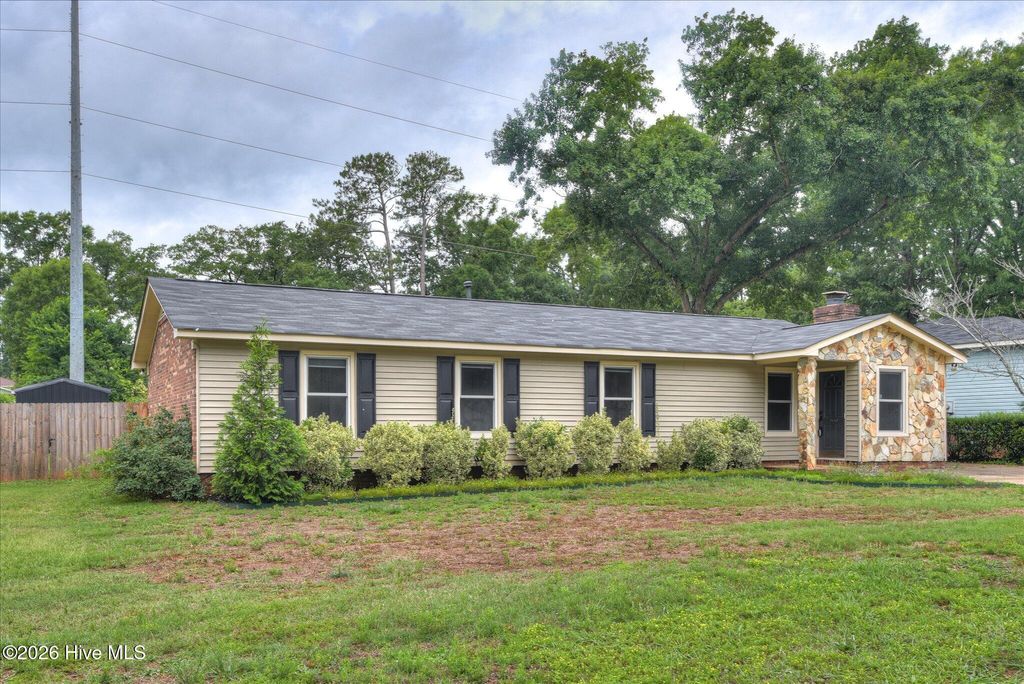 Photo of 2440 Castlewood Drive, Augusta, GA 30904 (MLS # 100577546)