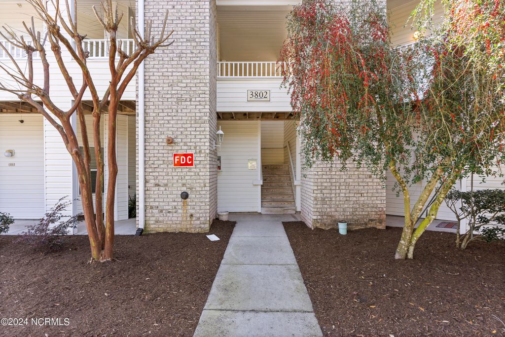 Photo of 3802 River Front Place #Unit 204, Wilmington, NC 28412 (MLS # 100486199)