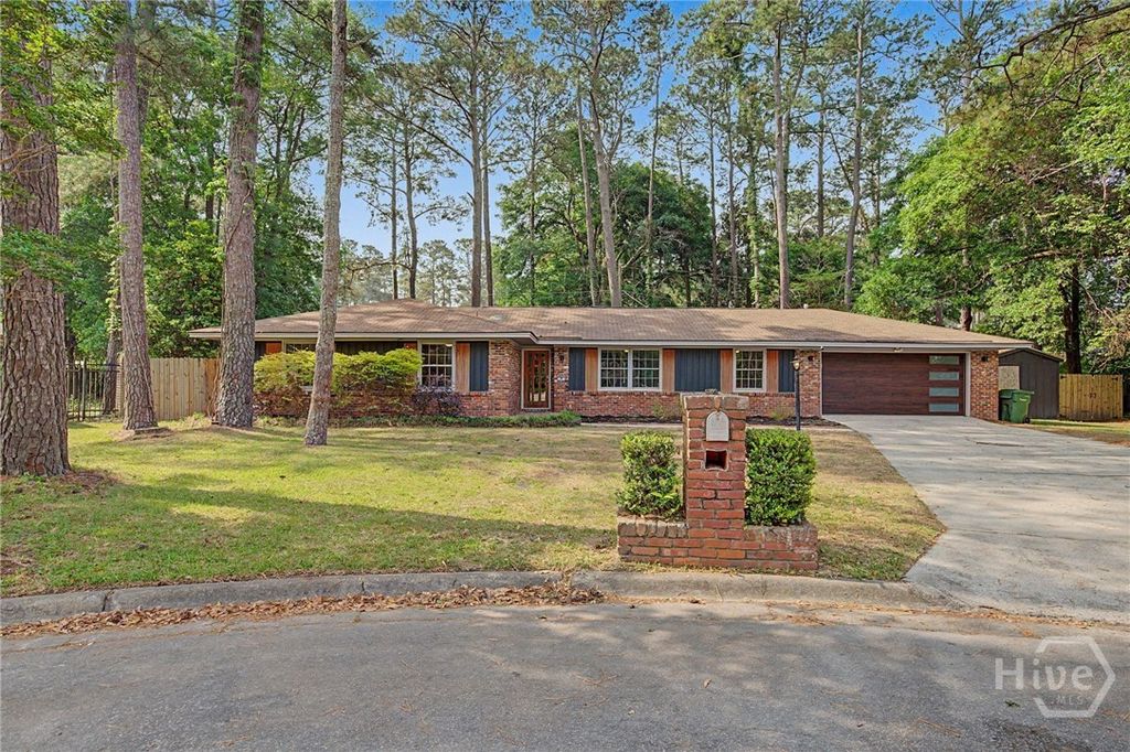 Photo of 9 Glen Eden Court, Savannah, GA 31419 (MLS # SA354290)
