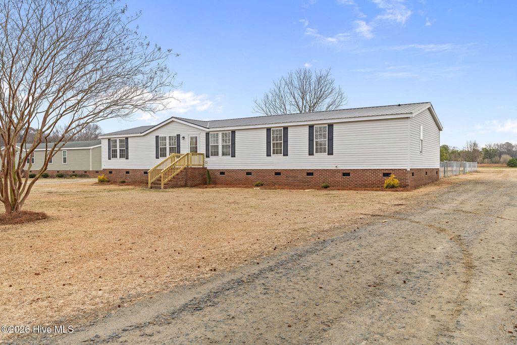 Photo of 549 W Hill Street, Goldsboro, NC 27534 (MLS # 100555685)