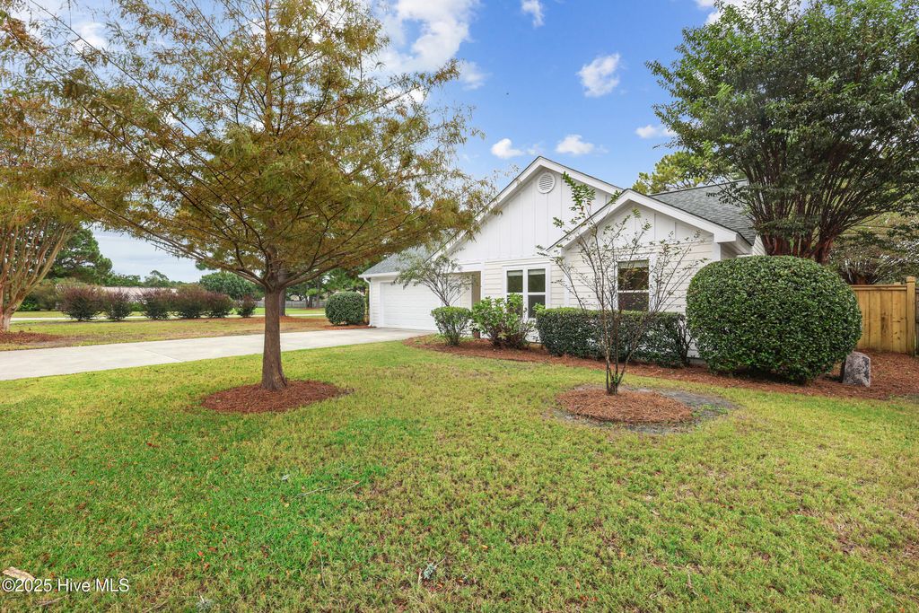 Photo of 303 Hixon Place, Wilmington, NC 28411 (MLS # 100540559)