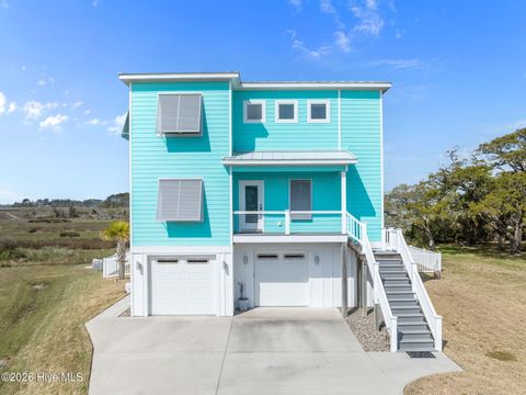 Homes For Sale - 135 Jade Street<br/> Beaufort, NC 28516