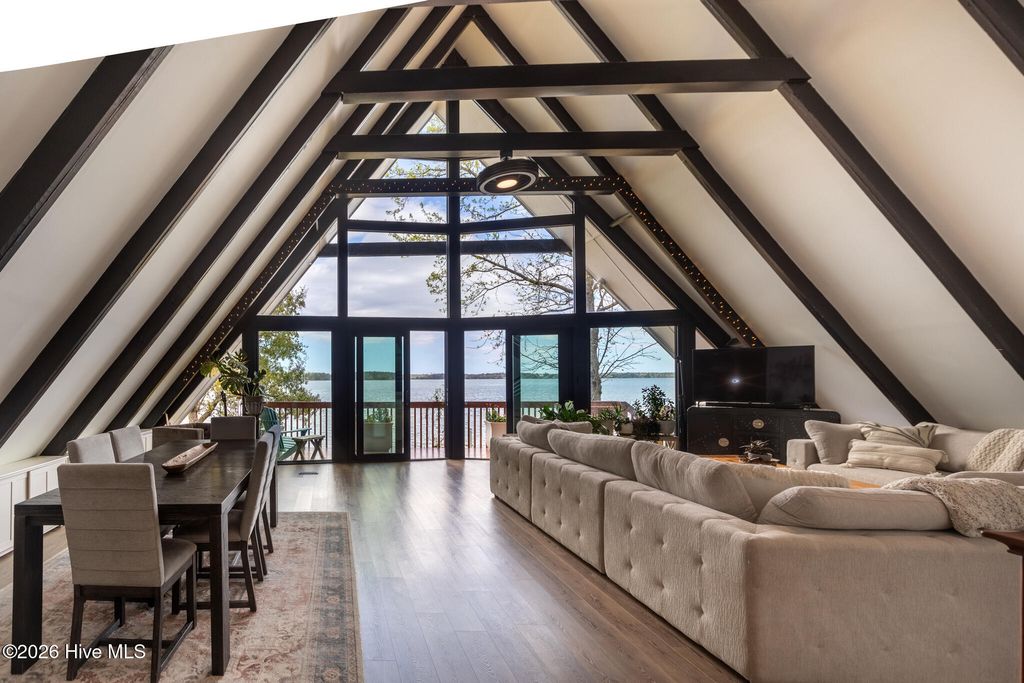 Photo of 211 Fannie Creek Lane, Sneads Ferry, NC 28460 (MLS # 100565718)