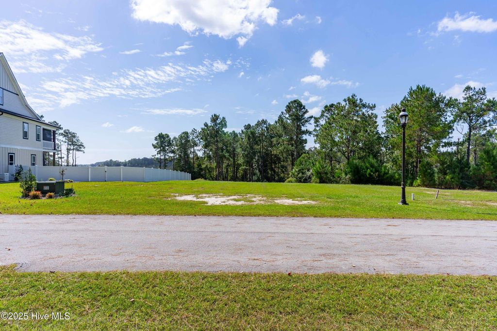 Photo of 268 Kings Creek Crossing, Holly Ridge, NC 28445 (MLS # 100534394)