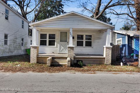 Homes For Rent - 607 First Avenue<br/> New Bern, NC 28560