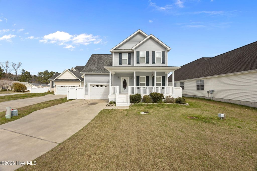 Photo of 185 Crooked Run Drive, New Bern, NC 28560 (MLS # 100556764)