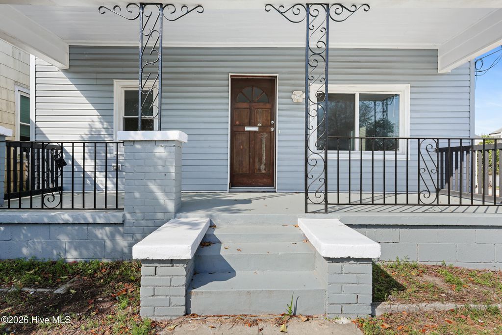 Photo of 812 S 8th Street, Wilmington, NC 28401 (MLS # 100561593)