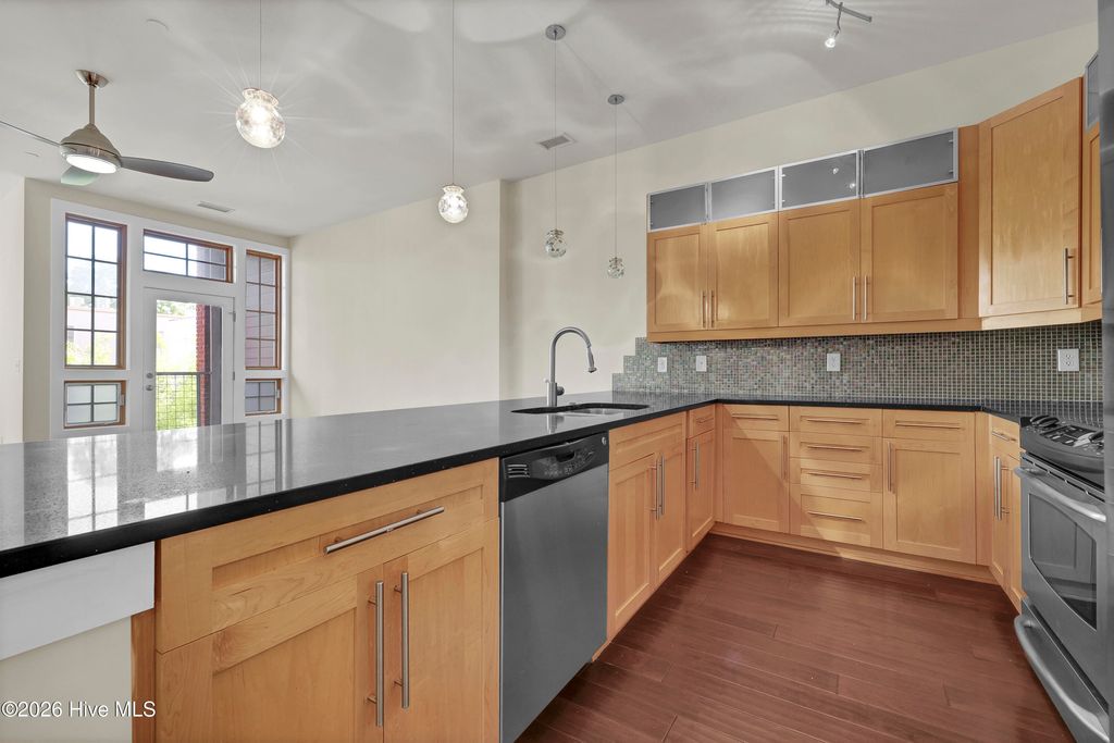 Photo of 801 N 4th Street #Apt 302, Wilmington, NC 28401 (MLS # 100566335)