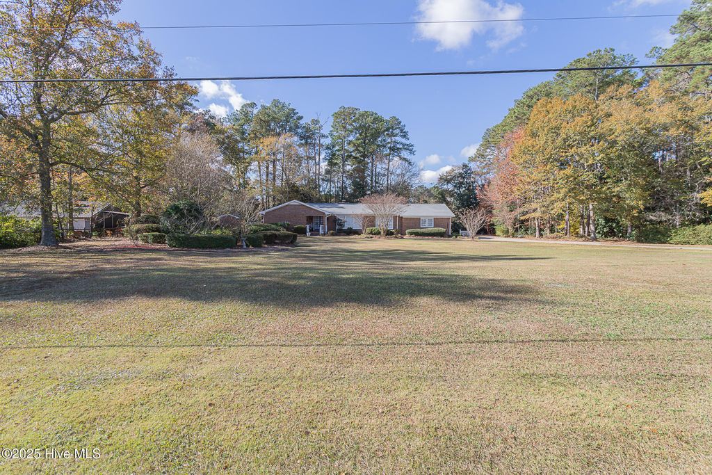 Photo of 1296 Wolf Swamp Road, Jacksonville, NC 28546 (MLS # 100542740)