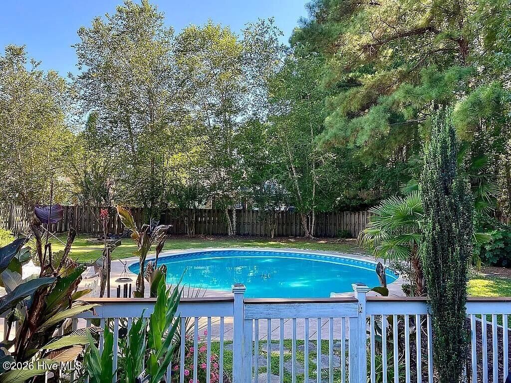 Photo of 103 Wayfarer Drive, Rocky Point, NC 28457 (MLS # 100571167)