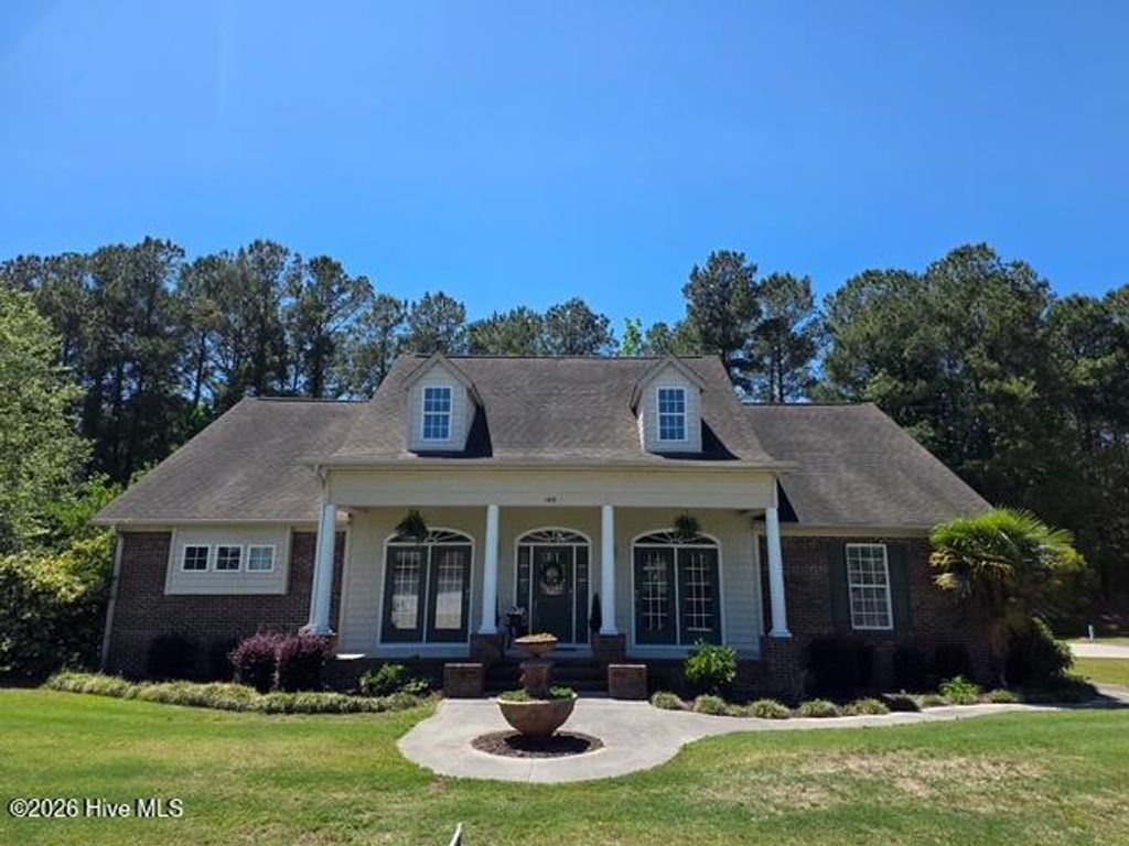 Photo of 103 Wayfarer Drive, Rocky Point, NC 28457 (MLS # 100571167)